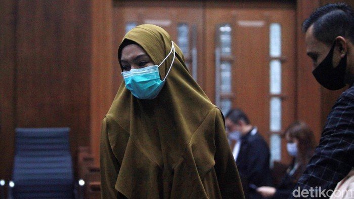 Pinangki Ngaku Salah dan Menyesal: Andai Bisa Membalik Waktu