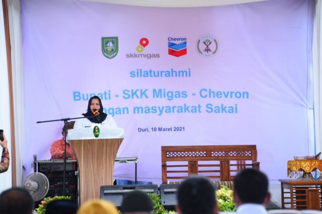Bupati Kasmarni Silaturahmi dengan Suku Sakai