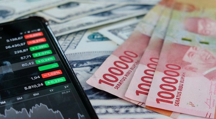 Kurs Rupiah Melemah ke Posisi Rp14.300 Per USD