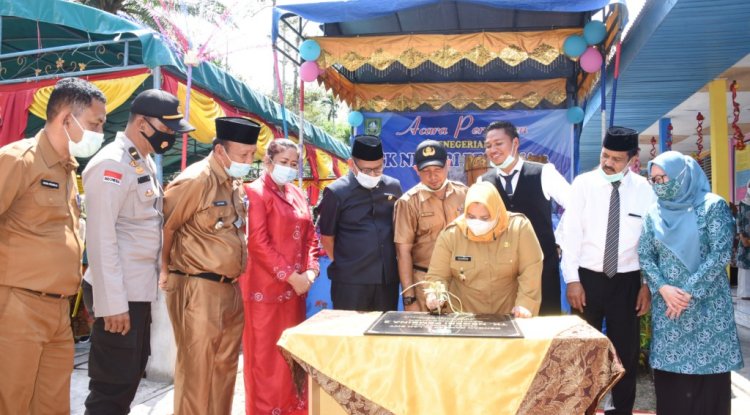 Bupati Kasmarni Resmikan TK Negeri Pembina 3 Bantan Tengah