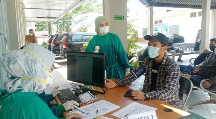 Wartawan Antusias Ikuti Vaksinasi Covid-19