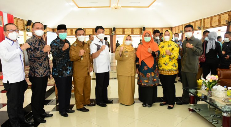 Bupati Kasmarni Tekankan Pentingnya Sinergi Perencanaan Pembangunan dengan Provinsi dan Nasional