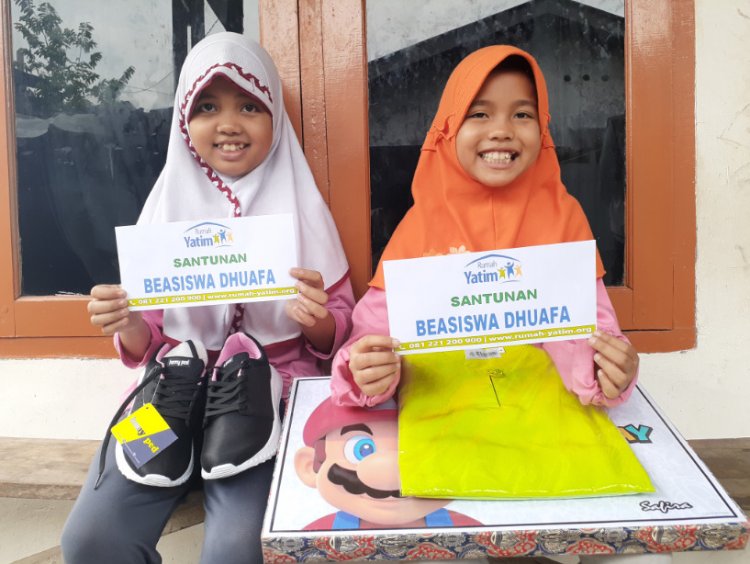 Rumah Yatim Berikan Bantuan Pendidikan untuk Aisyah dan Azizah, Yatim Piatu Asal Pekanbaru