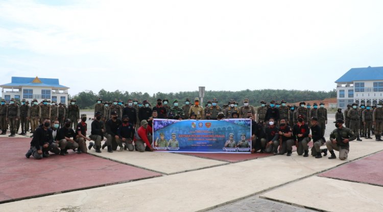 Dinas Sosial Pekanbaru Salurkan Bantuan Untuk Korban Kebakaran di Tanjung Rhu