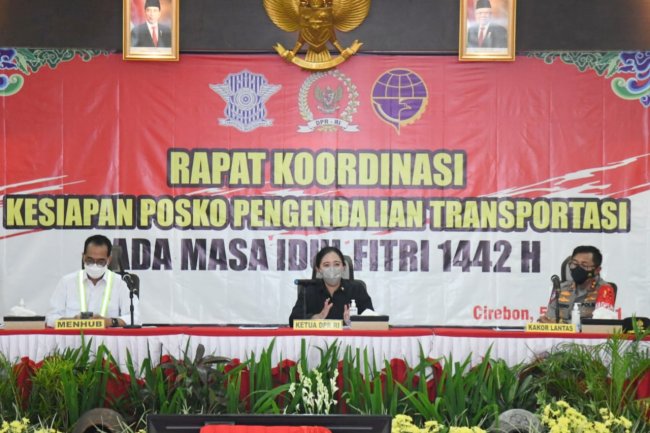Bareng Ketua DPR, Menhub-Kakorlantas Rakor Pengamanan Ops Ketupat 2021