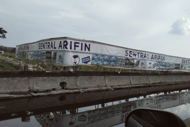 DIDUGA TIDAK MILIKI IZIN & MEMBANGUN DIKAWASAN RTH DEVELOPER ‘SENTRAL ARIFIN' NEKAT MEMBANGUN 157 UNIT PERUMAHAN