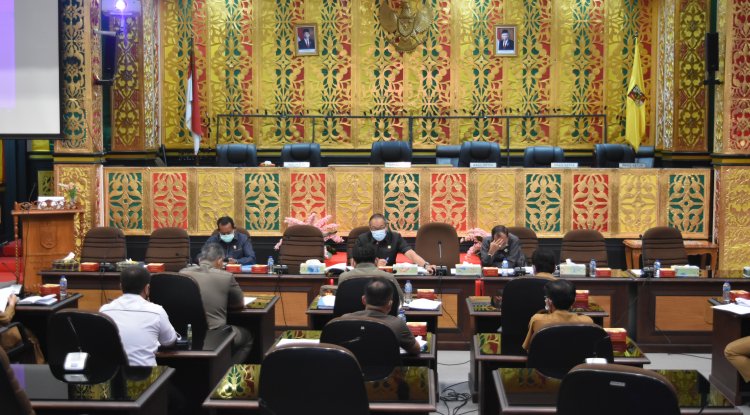 Pansus DPRD Pekanbaru Gelar Rapat Kerja dengan Satpol PP Pekanbaru