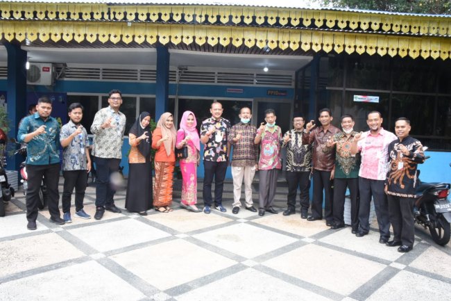 Sekda Bengkalis Terima Kunjungan Tim Monev KI Riau Ke PPID Utama