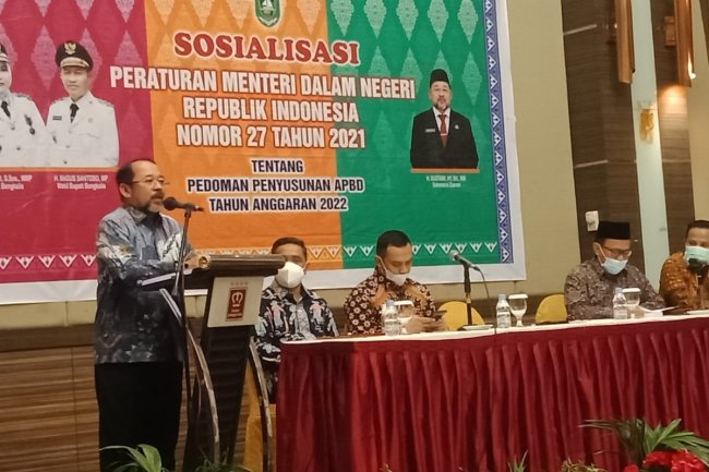 Bupati Kasmarni: Susun APBD 2022 dengan Baik, Tepat Sasaran, Tranparan dan Akutanbel