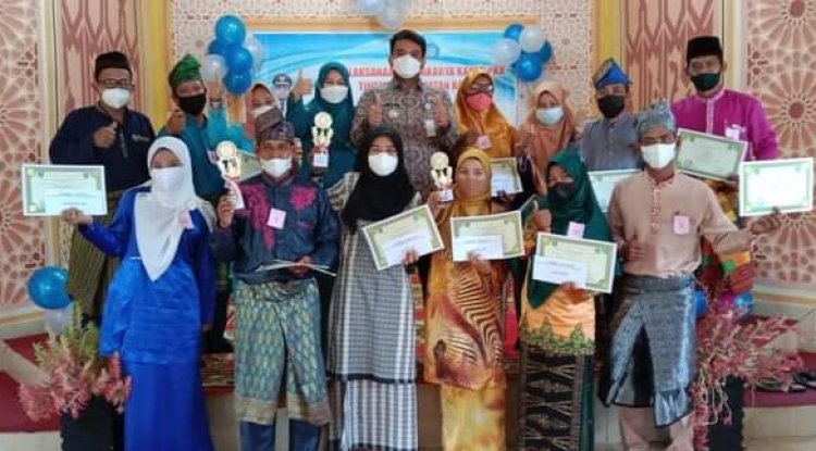 TP PKK Kecamatan Bantan Sukses Laksanakan Lomba Berbalas Pantun