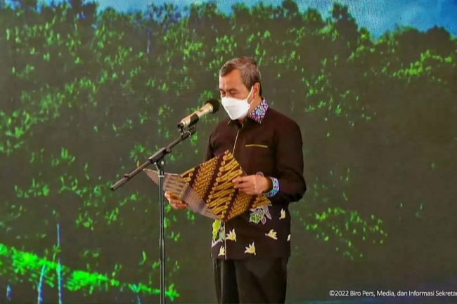 Melalui Syamsuar mewakili 9 Gubernur Bacakan Komitmen Penyelamatan Mangrove di HPN Kendari