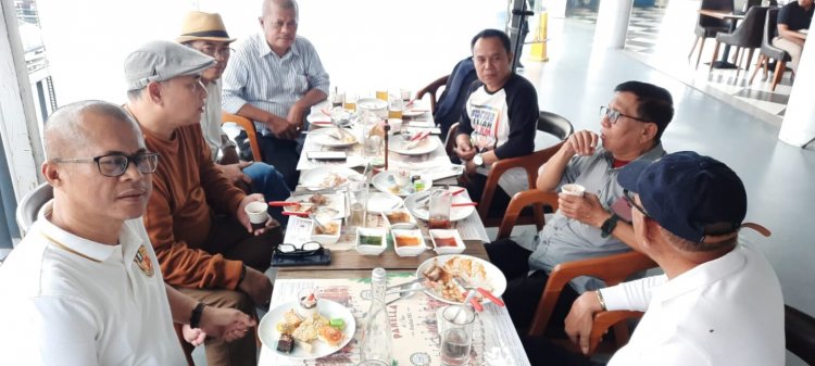 Dua Calon Ketua Umum PWI Pusat Bertemu dan Duduk Bersama, Ini yang Mereka Bicarakan