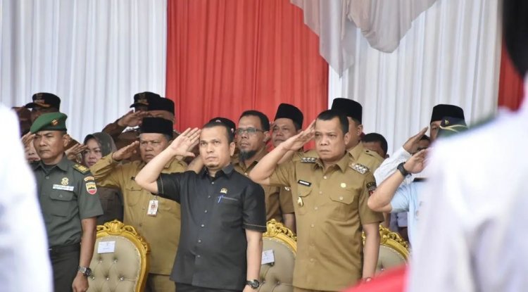 Acara Pengibaran Bendara Raksasa di Menara RRI Pekanbaru Di Hadiri Ketua DPRD Pekanbaru