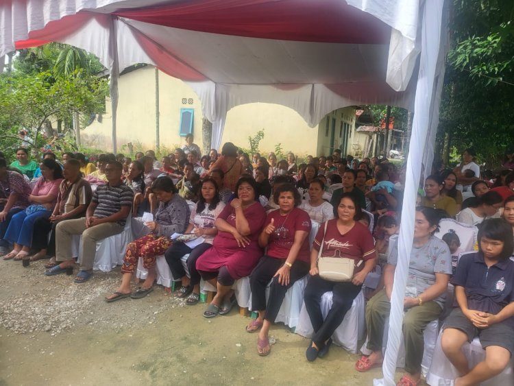 Dapot Sinaga Laksanakan Penyebarluasan Perda di Jalan Saudara, Sri Meranti