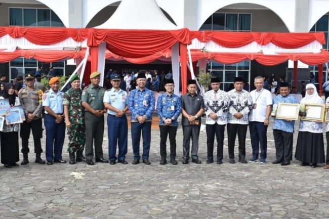 Dalam Rangka Memperingati Hari Guru Nasional, Ketua DPRD Kota Pekanbaru Dukung Peningkatan Kualitas Pendidikan