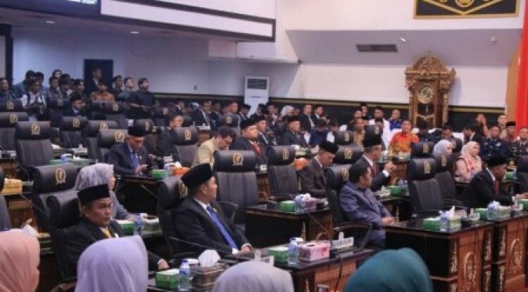 Dalam Acara Pelantikan Anggota DPRD Pekanbaru Periode 2024-2029, Sambutan Penuh Makna dari Pj Wali Kota Pekanbaru