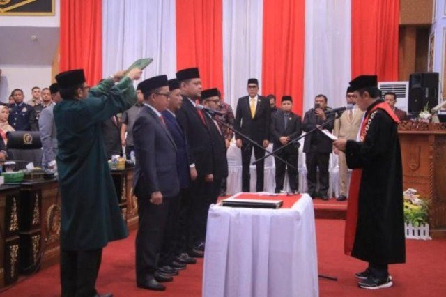 Acara Rapat Paripurna Pelantikan Pimpinan DPRD Kota Pekanbaru Periode 2024-2029