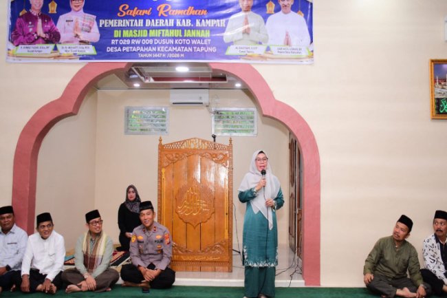 Wabup Kampar Pimpin Safari Ramadhan Terakhir Pemkab Kampar di Desa Petapahan