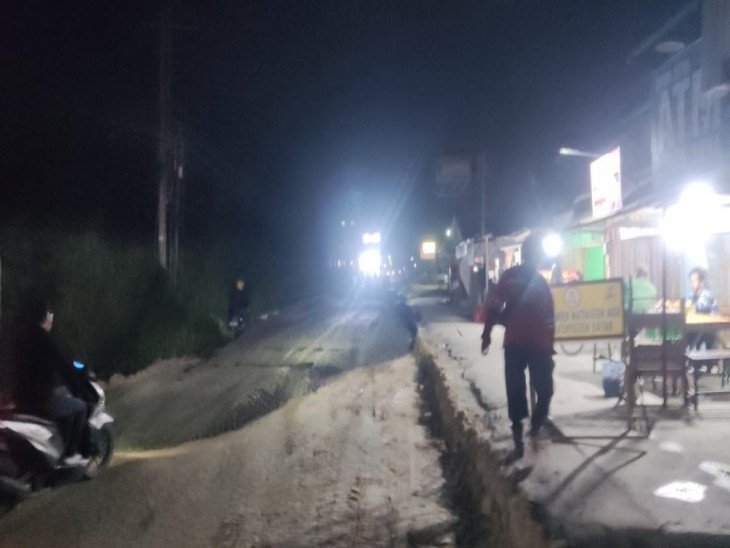 Jelang Idul Fitri, Pemkab Kampar Gesa Perbaikan Jalan Suka Karya Desa Tarai Bangun