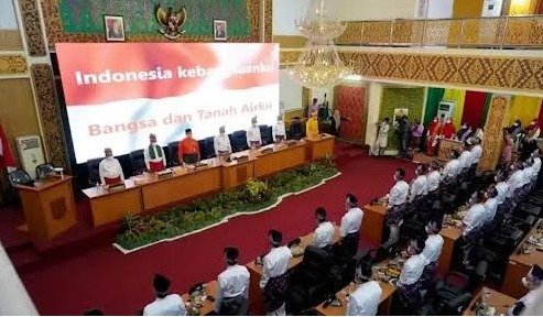Paripurna HUT Kabupaten Pelalawan Ke 27,  DPRD Ajak Lanjutkan Pembangunan Dengan Tema "Mo La Awak Bangun Pelalawan"